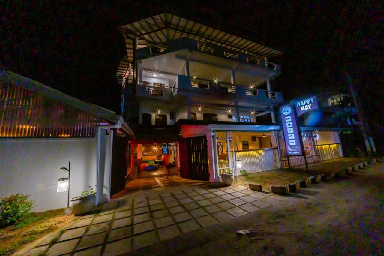 Happy Bay Hotel Weligama Exterior photo