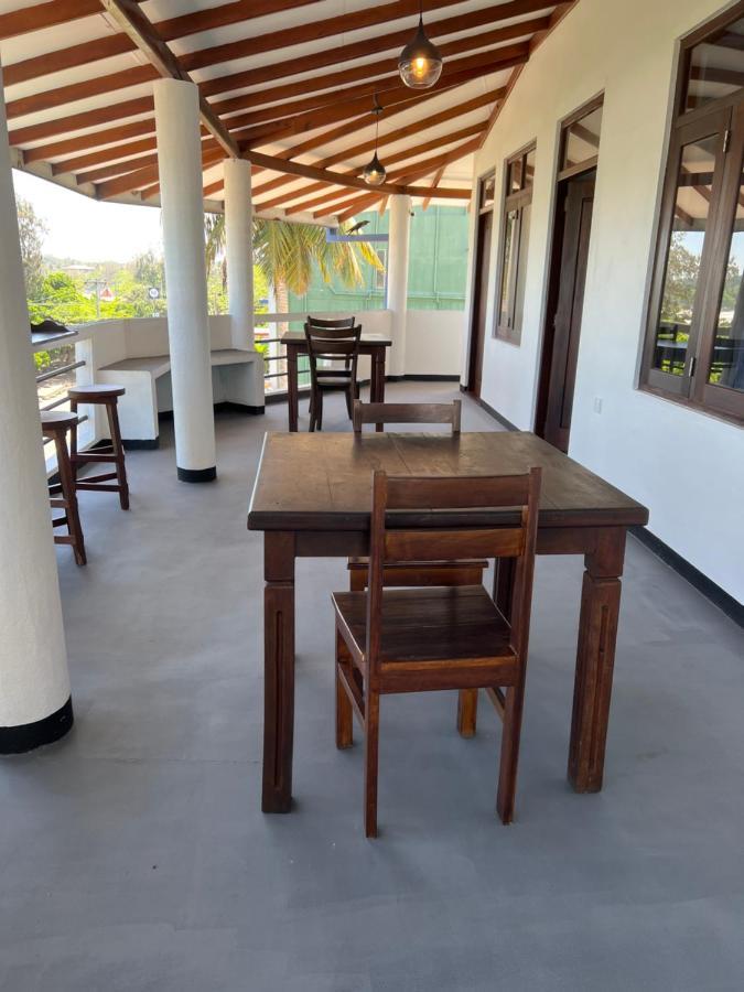 Happy Bay Hotel Weligama Exterior photo